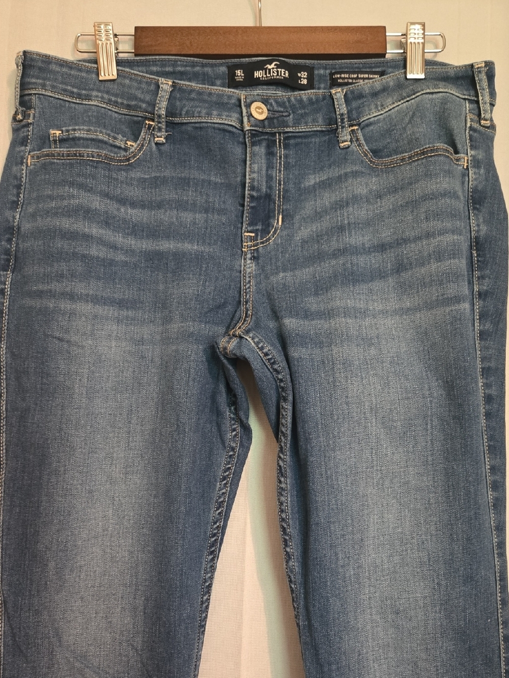 Hollister Women's Cropped Skinny Jeans in Medium Blue Wash Size 15L 32×28 NWOT - Picture 4 of 7